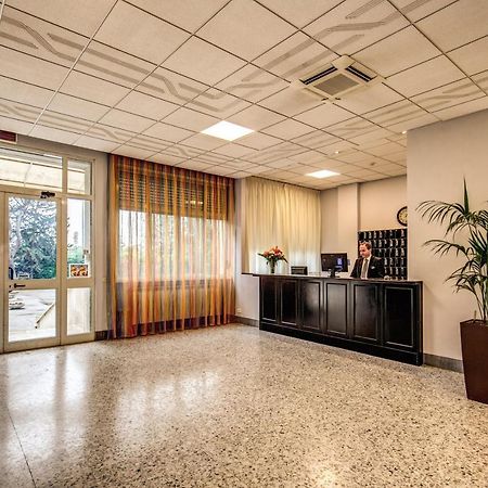 Domus Urbis Hotel Рим Екстериор снимка