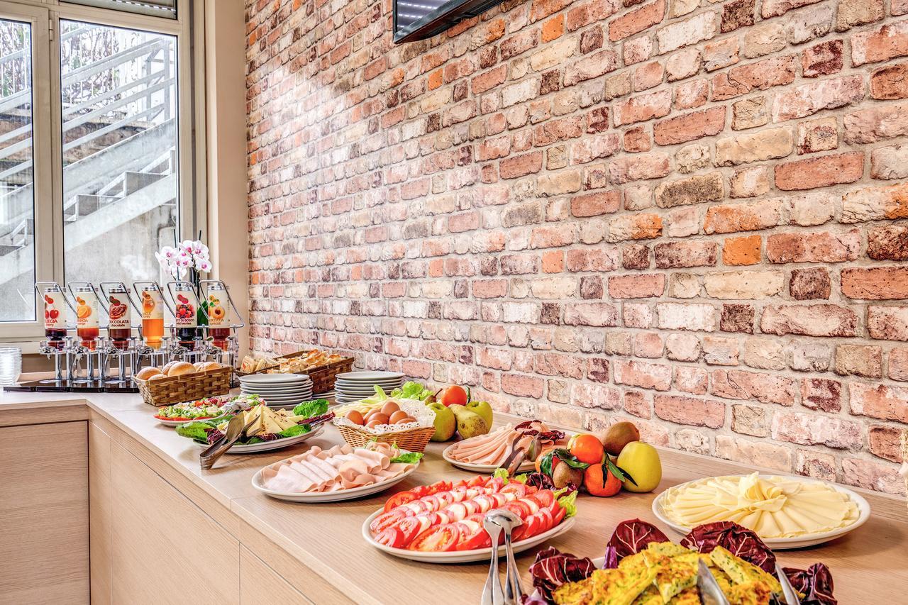 Domus Urbis Hotel Рим Екстериор снимка