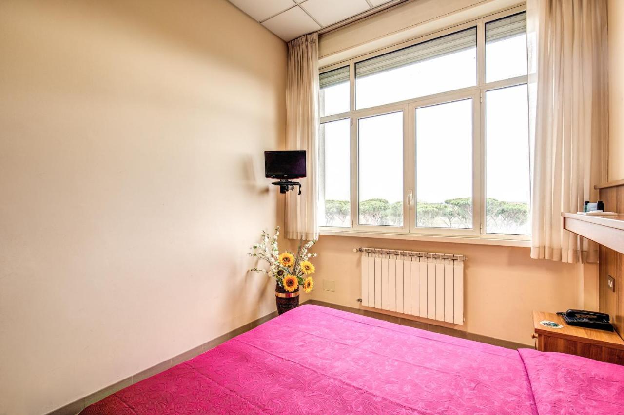 Domus Urbis Hotel Рим Екстериор снимка