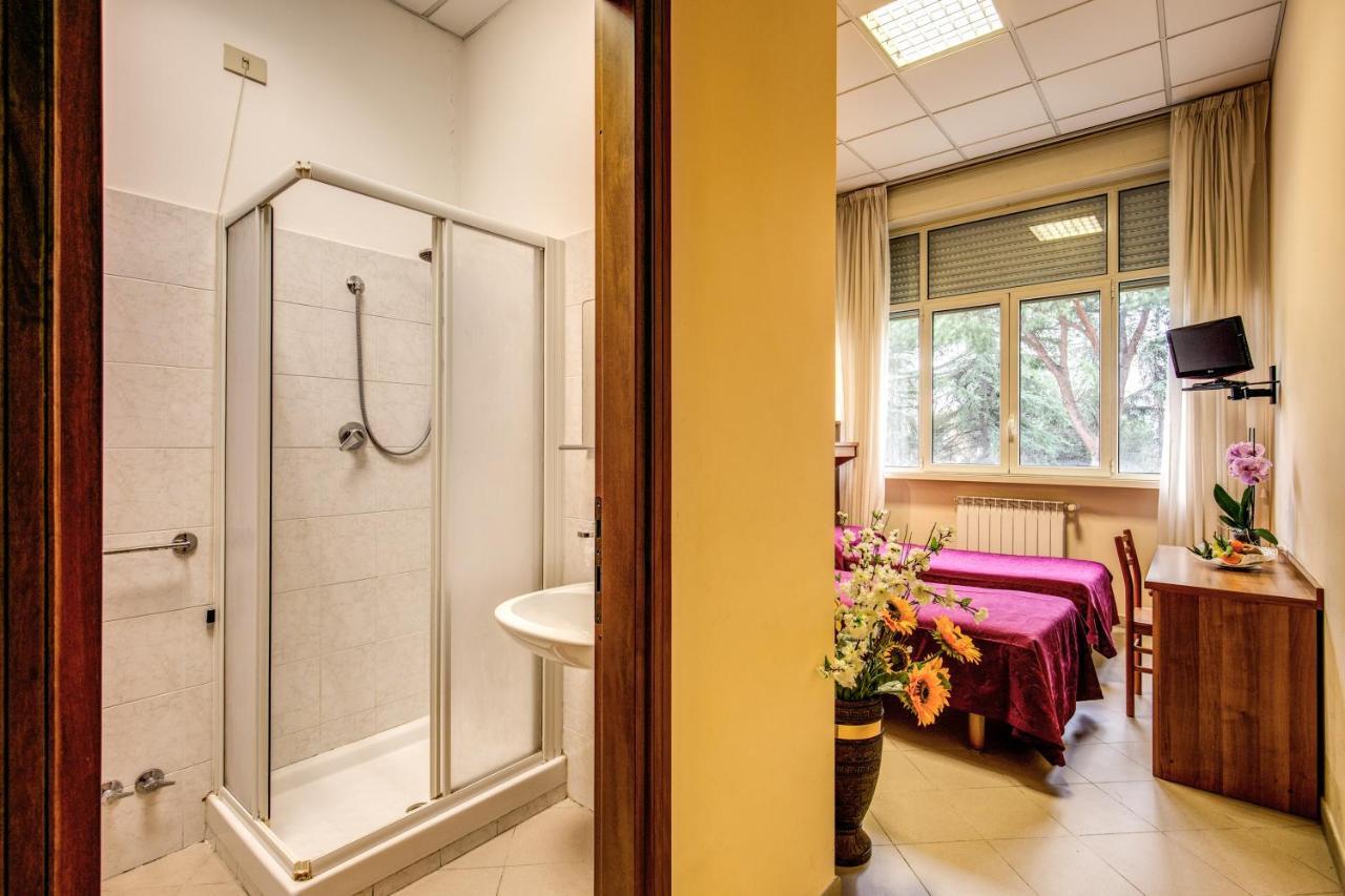 Domus Urbis Hotel Рим Екстериор снимка