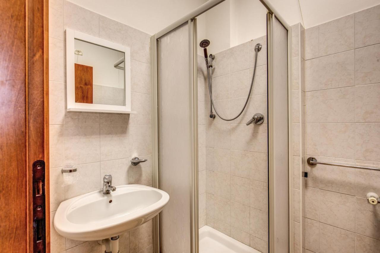 Domus Urbis Hotel Рим Екстериор снимка
