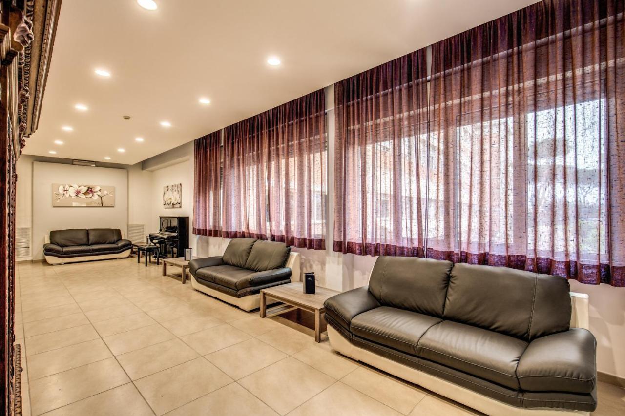 Domus Urbis Hotel Рим Екстериор снимка